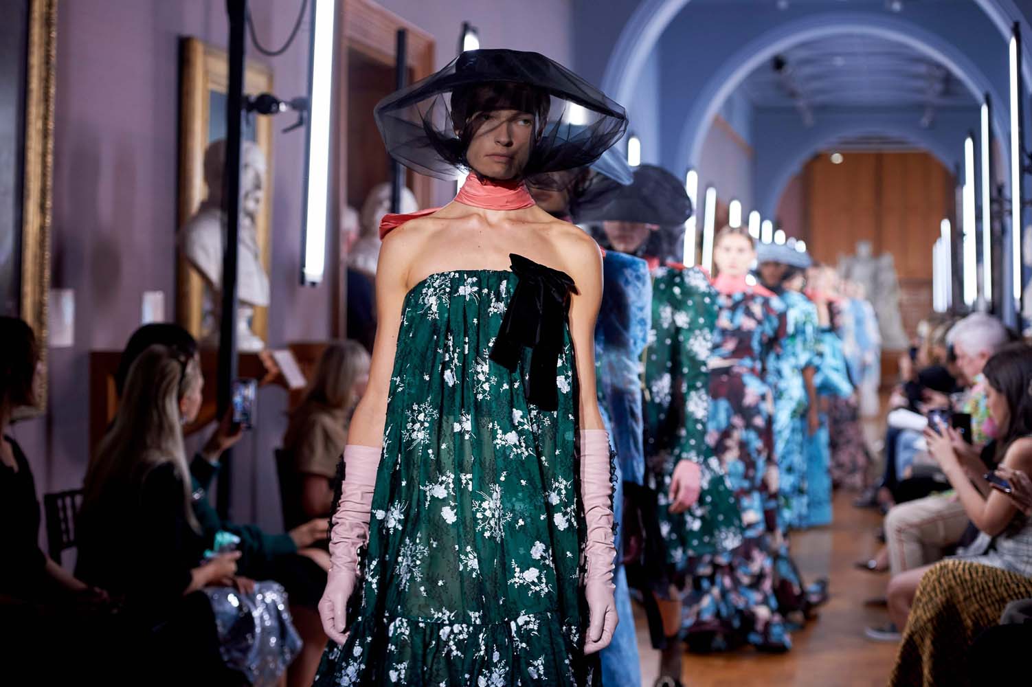 Erdem İlkbahar/Yaz 2019 defilesi