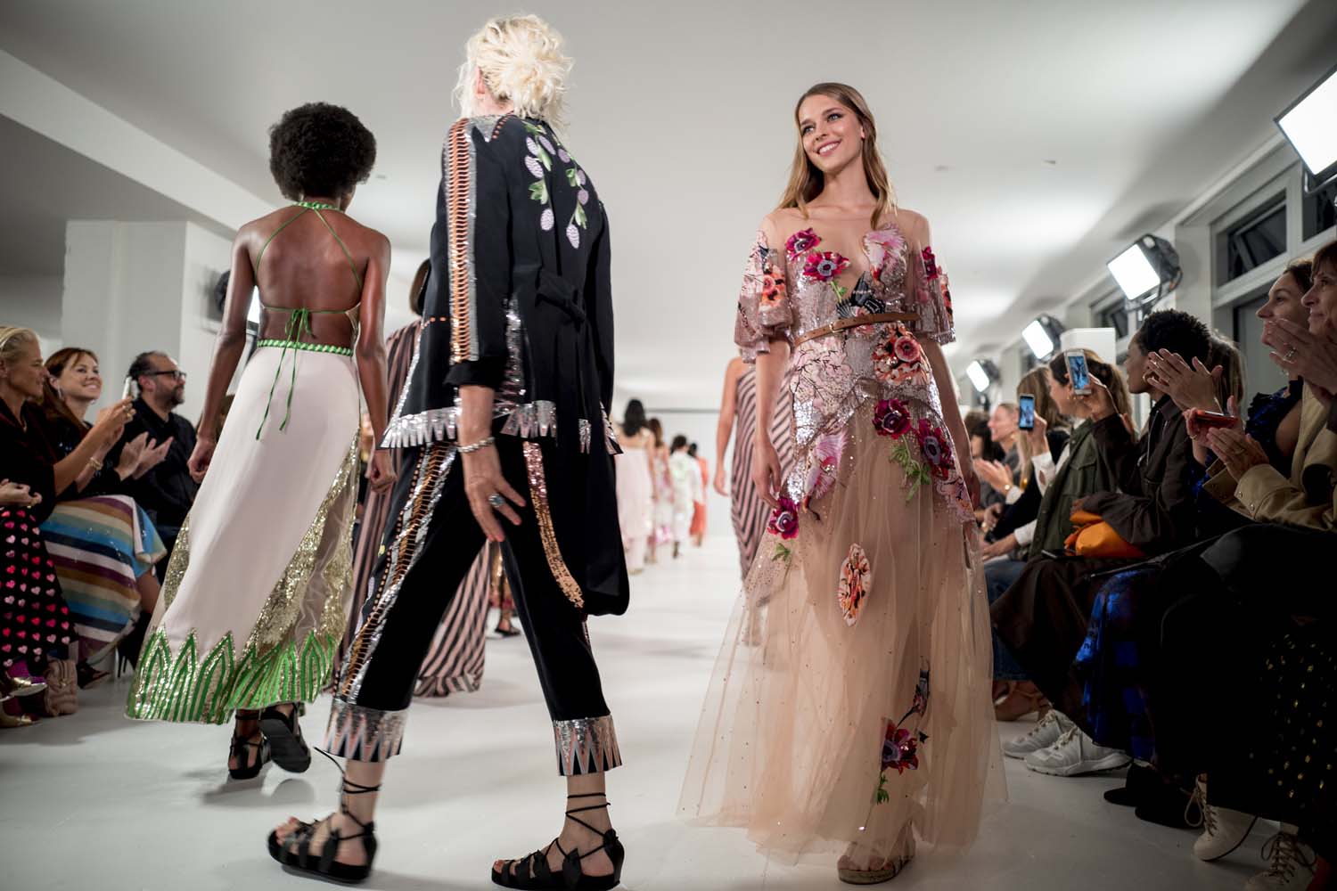 Temperley London 2019 İlkbahar/Yaz defilesi