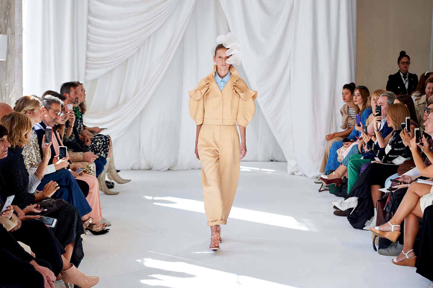 Delpozo 2019 İlkbahar/Yaz defilesi