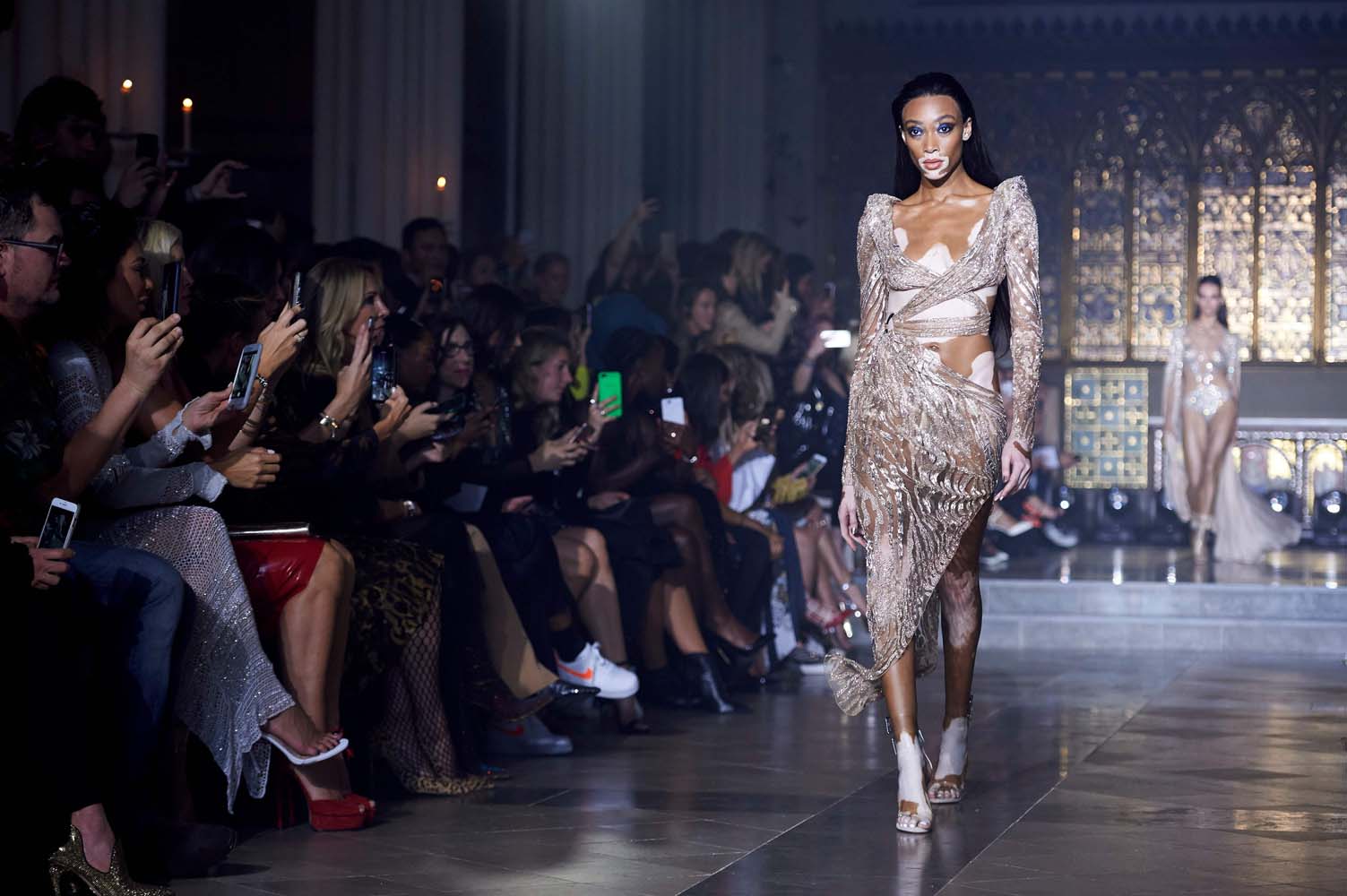 Julien Mcdonald 2019 İlkbahar/Yaz