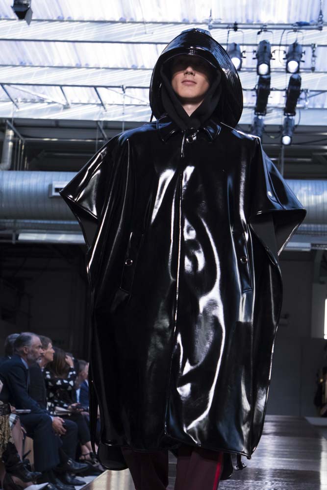 Riccardo Tisci'li ilk Burberry şovu!