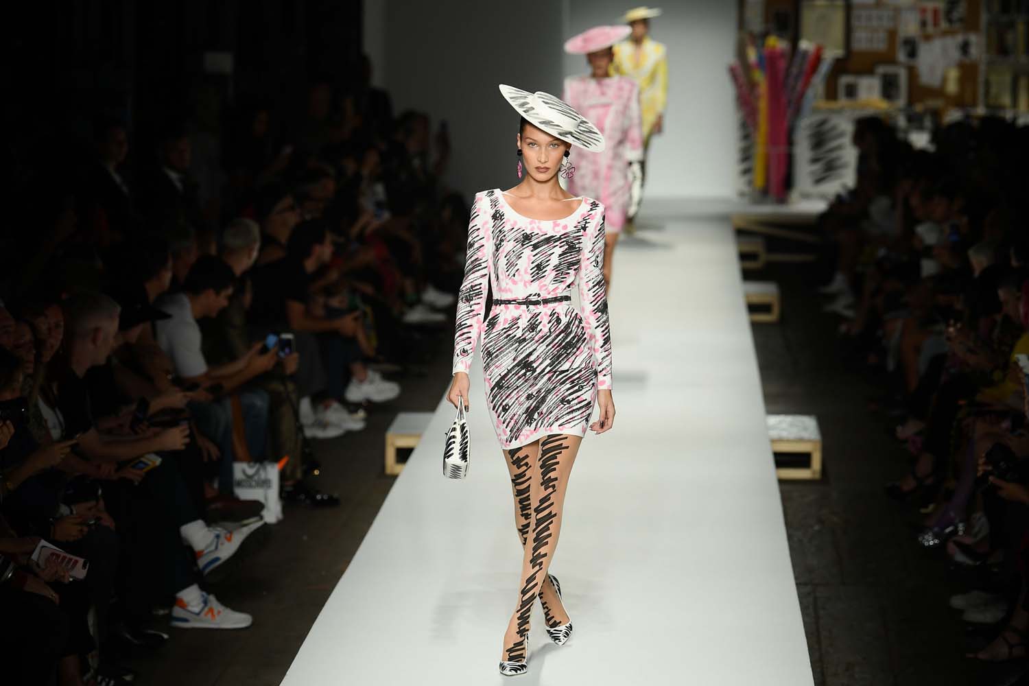 Moschino İlkbahar/Yaz 2019 şovu