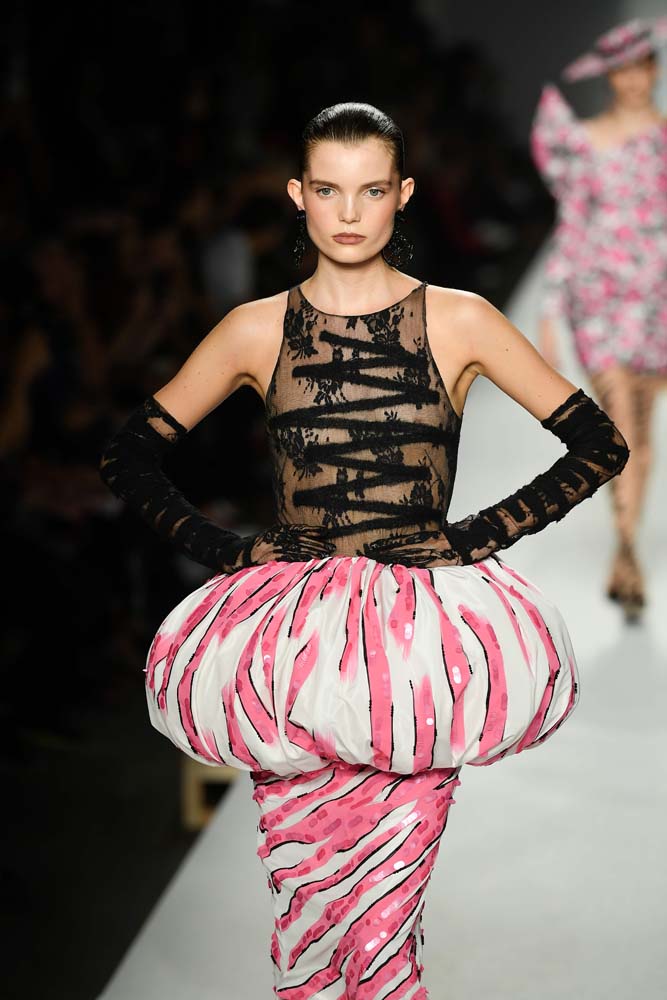 Moschino İlkbahar/Yaz 2019 şovu