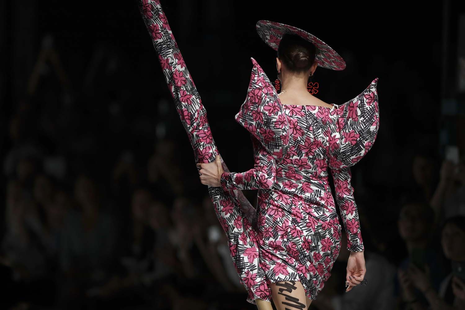 Moschino İlkbahar/Yaz 2019 şovu