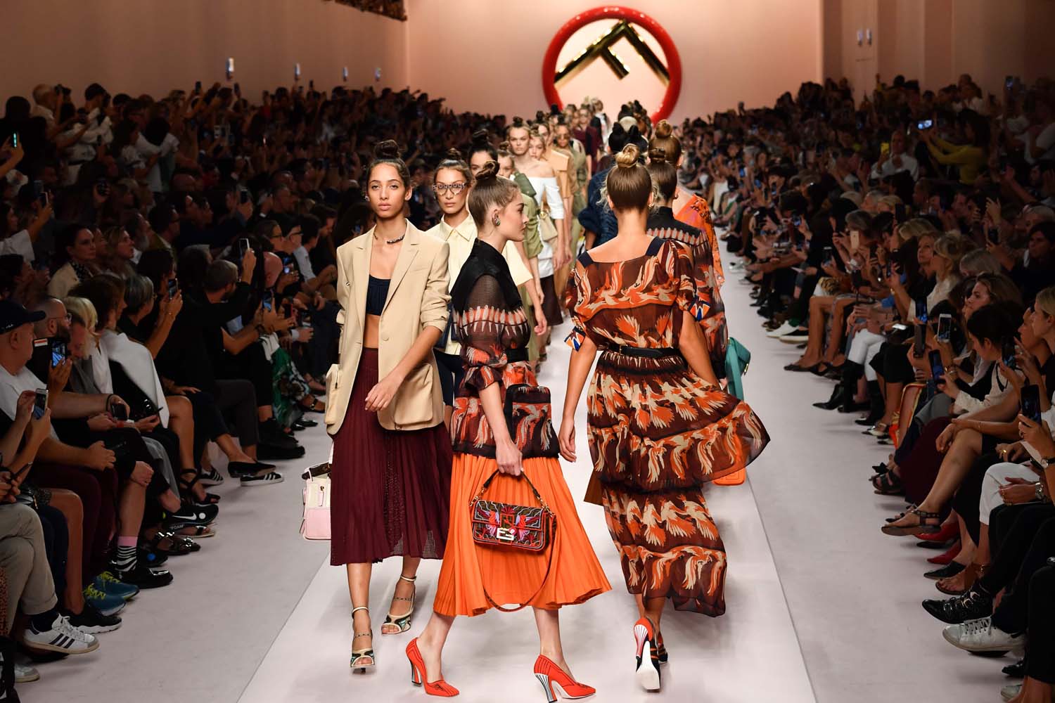 Fendi İlkbahar/Yaz 2019 defilesi