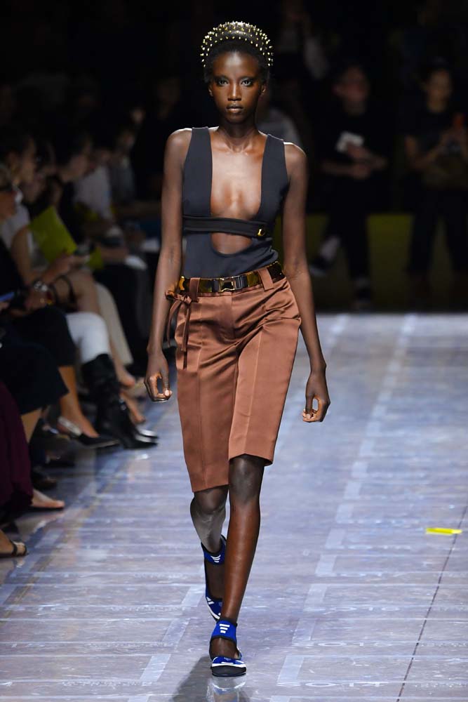 Prada 2019 İlkbahar/Yaz koleksiyonu