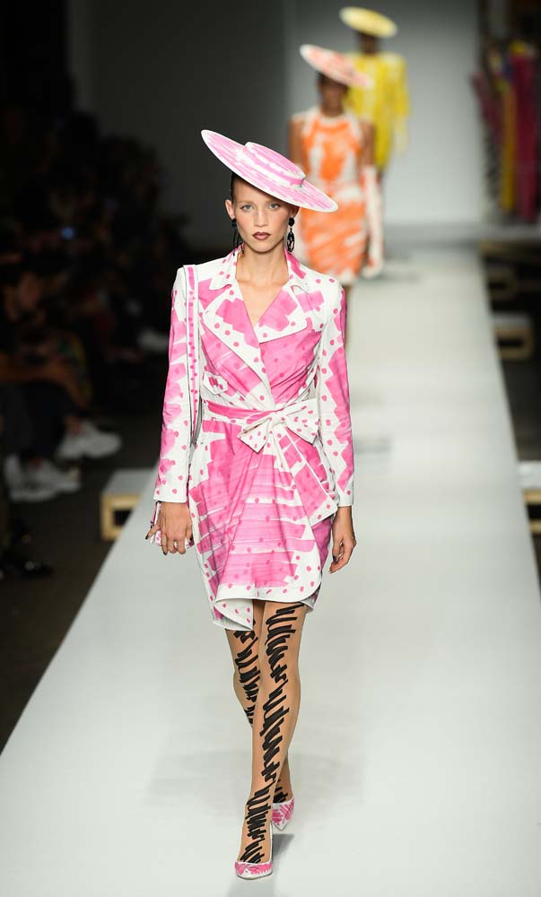 Moschino İlkbahar/Yaz 2019 şovu