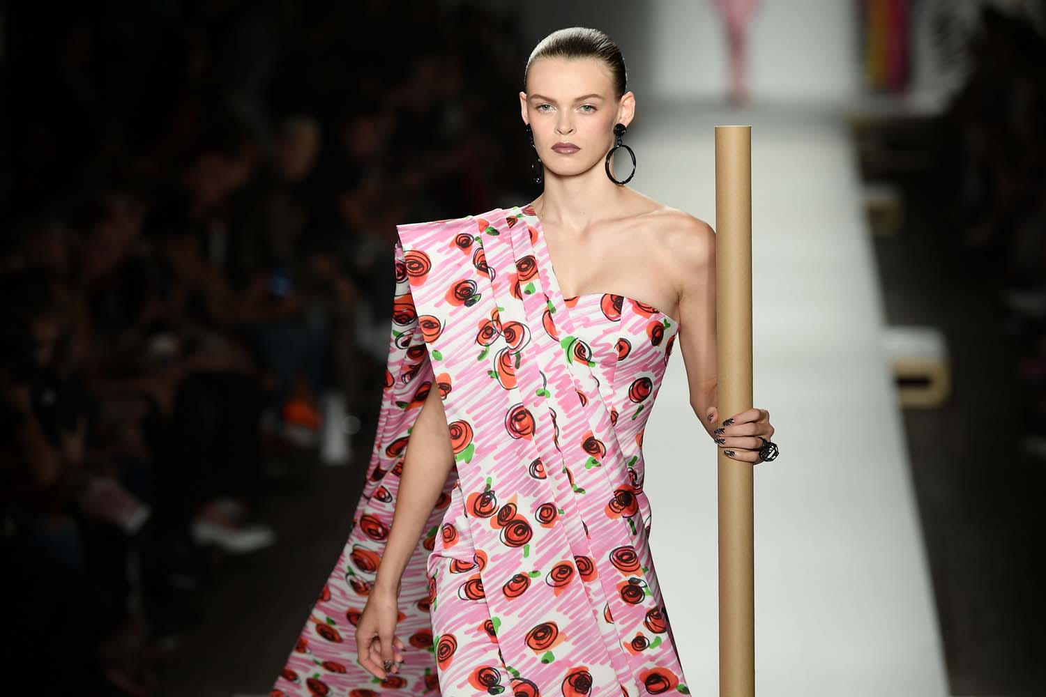 Moschino İlkbahar/Yaz 2019 şovu