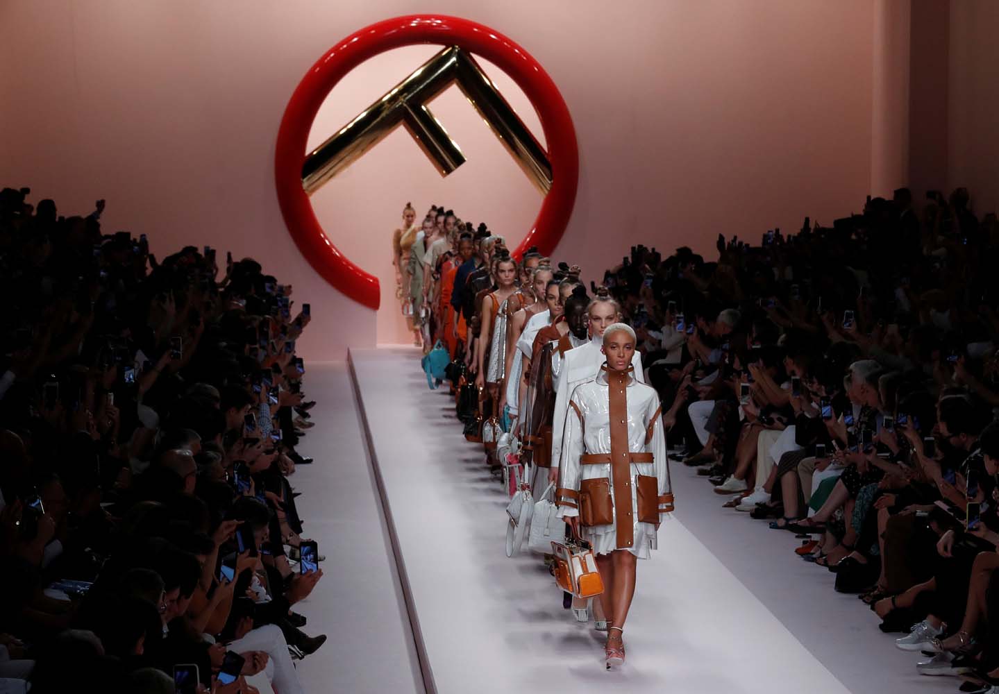 Fendi İlkbahar/Yaz 2019 defilesi