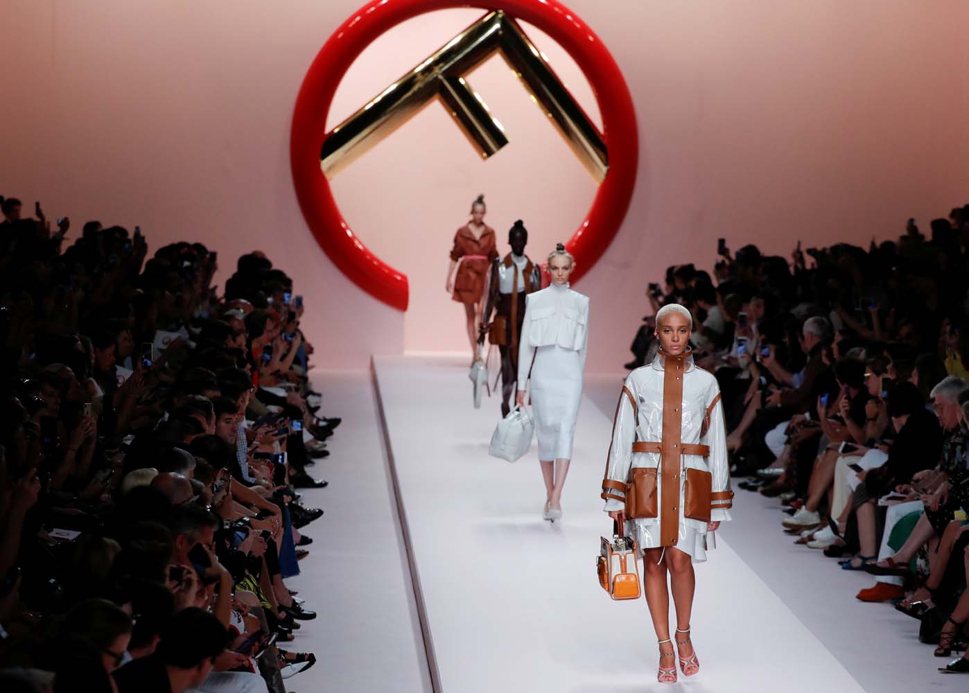 Fendi İlkbahar/Yaz 2019 defilesi