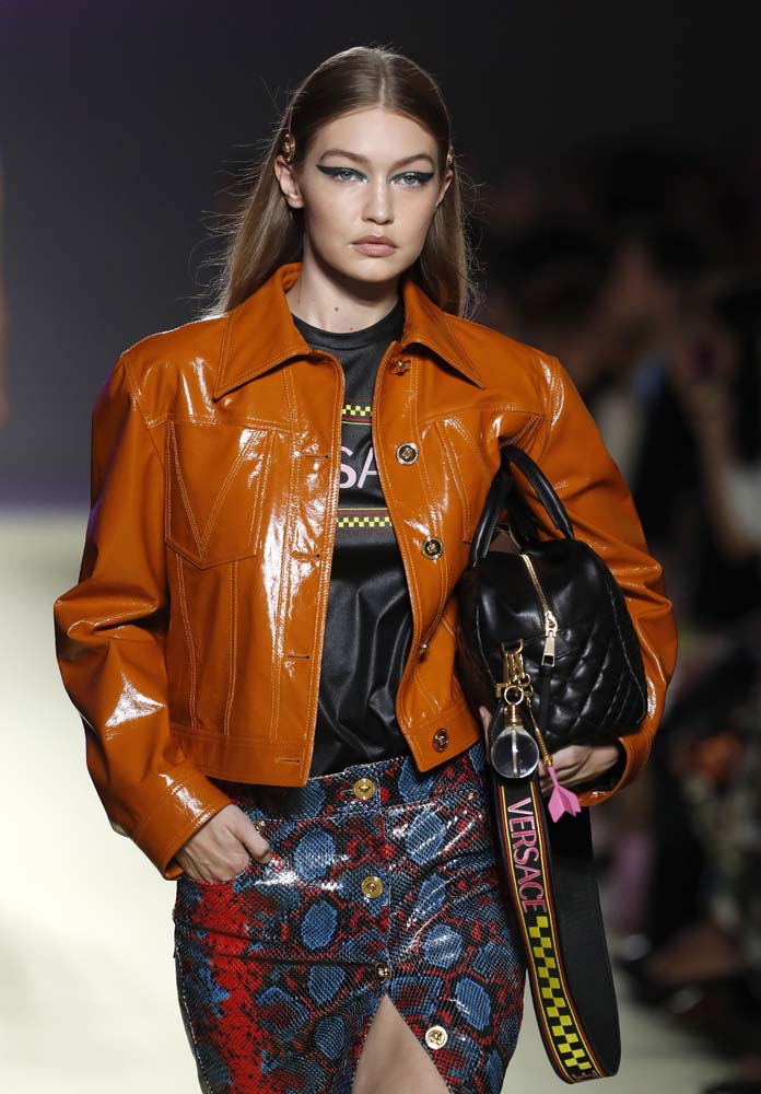 Versace İlkbahar/Yaz 2019 koleksiyonu