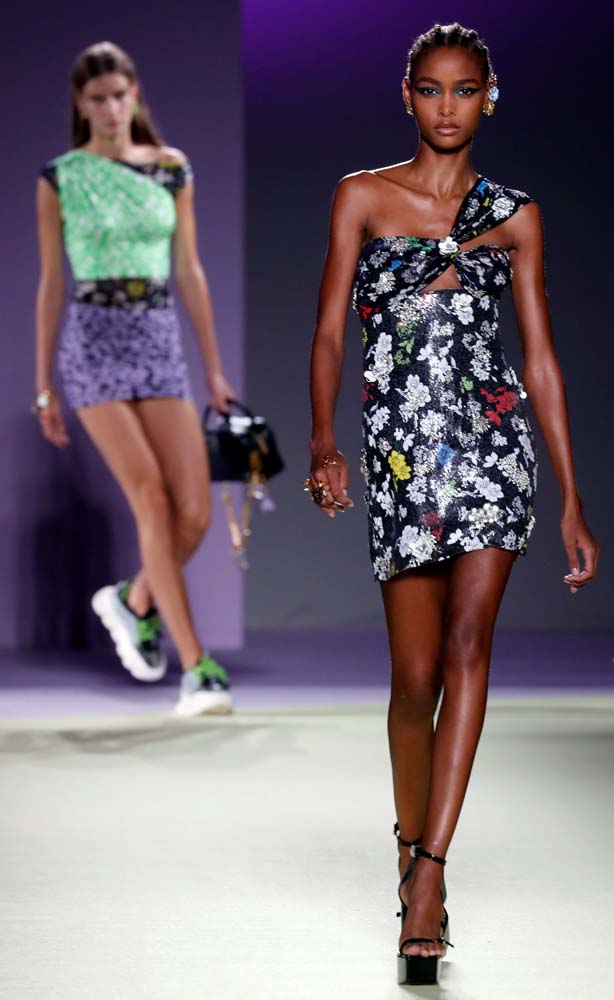 Versace İlkbahar/Yaz 2019 koleksiyonu