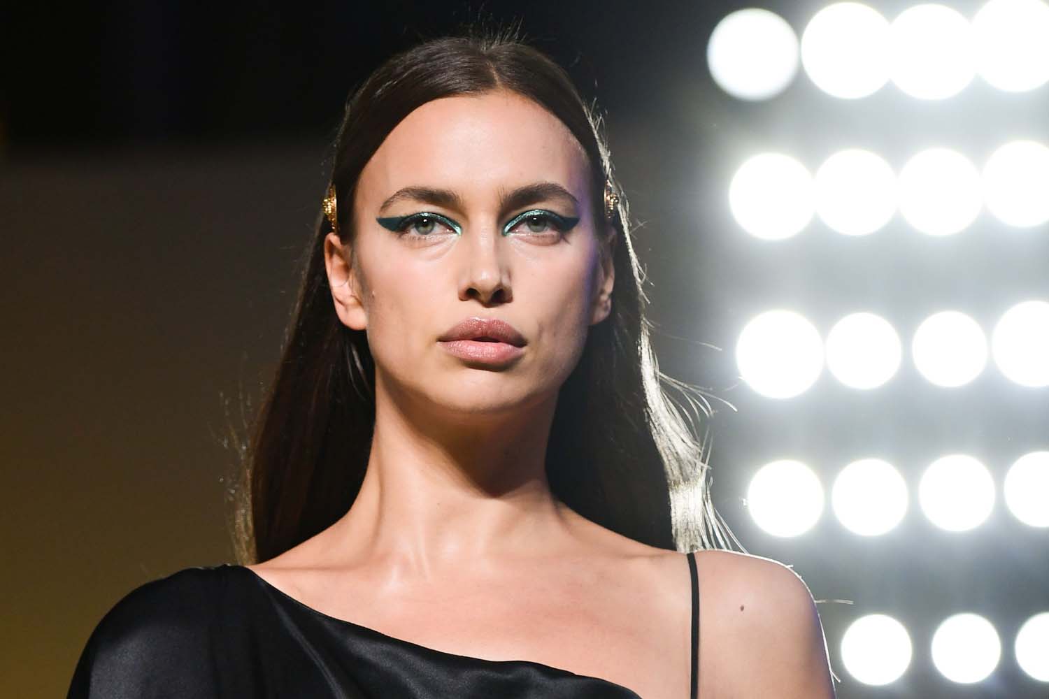 Versace İlkbahar/Yaz 2019 koleksiyonu