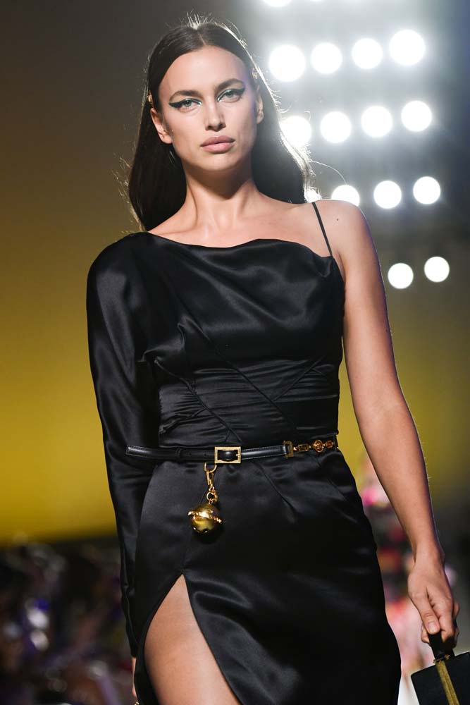 Versace İlkbahar/Yaz 2019 koleksiyonu