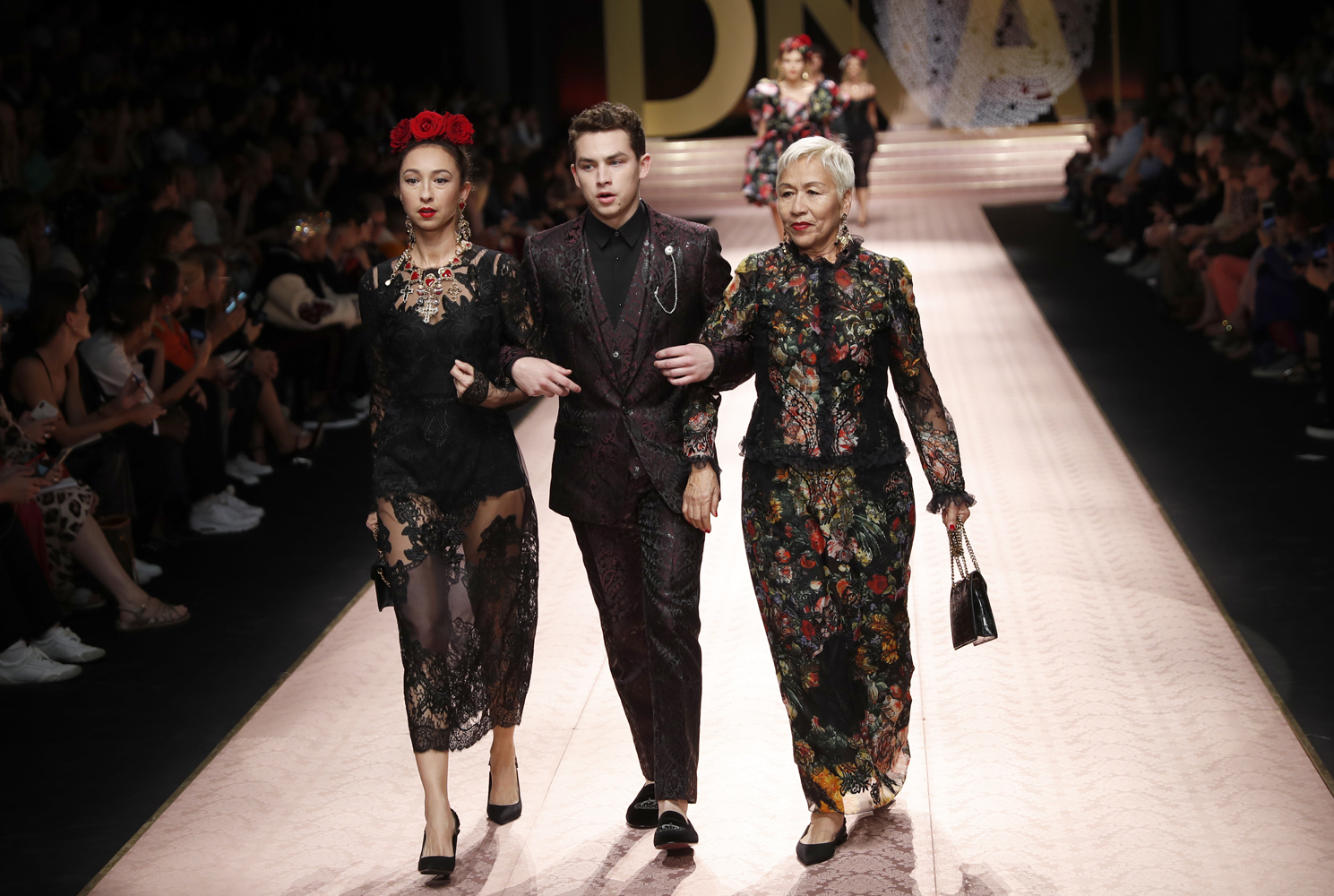 Dolce & Gabbana 2019 İlkbahar/Yaz koleksiyonu