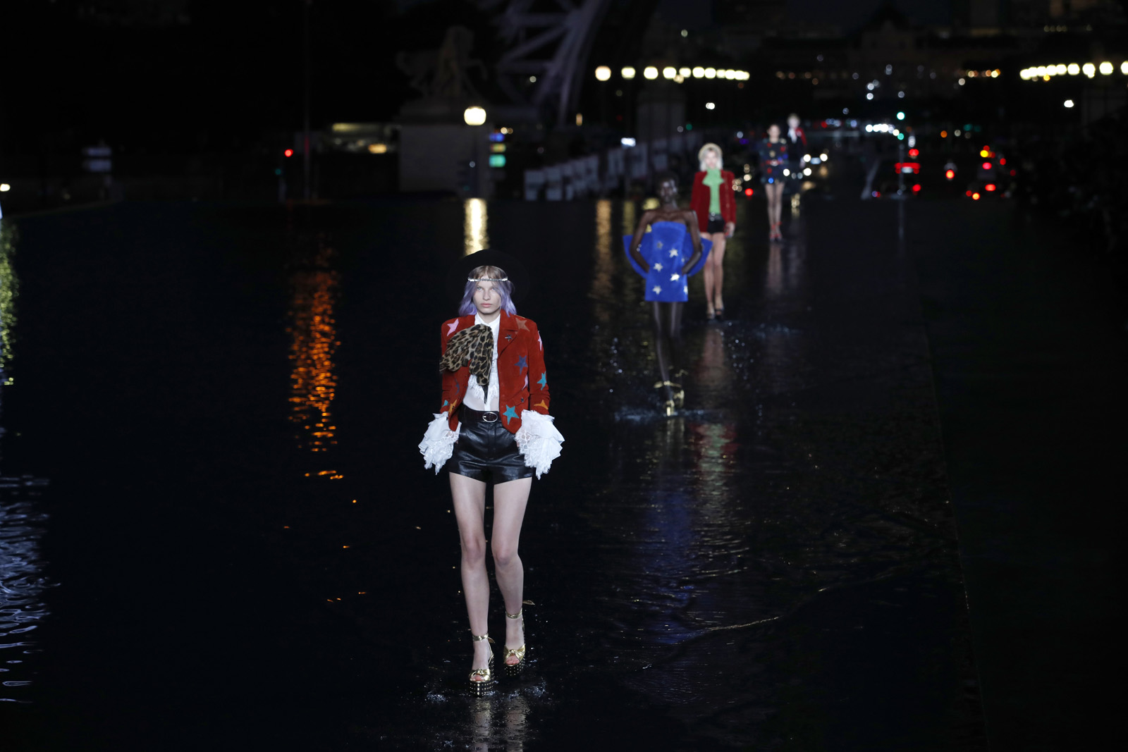 Saint Laurent 2019 İlkbahar/Yaz koleksiyonu