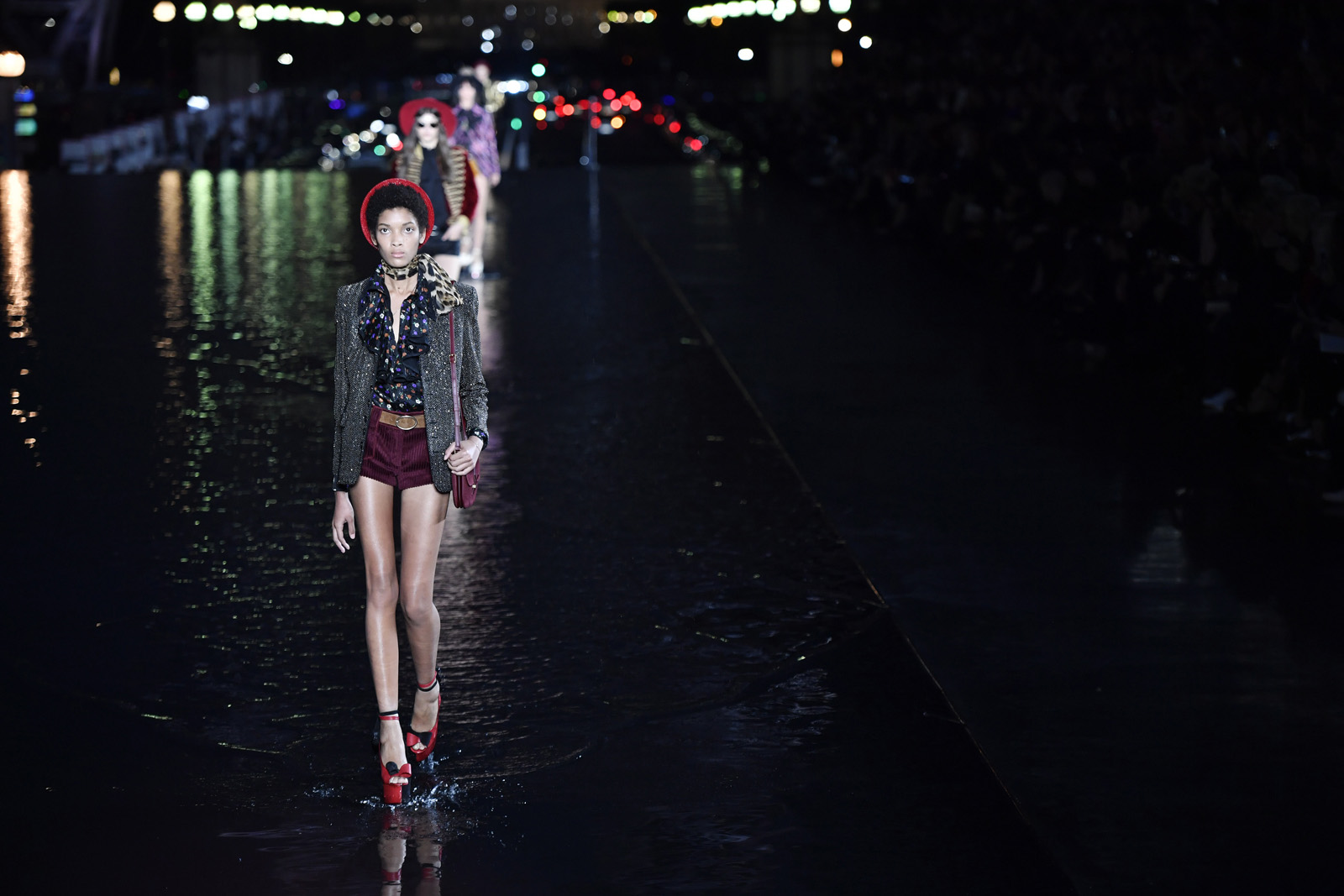 Saint Laurent 2019 İlkbahar/Yaz koleksiyonu