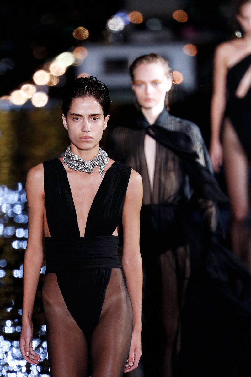 Saint Laurent 2019 İlkbahar/Yaz koleksiyonu