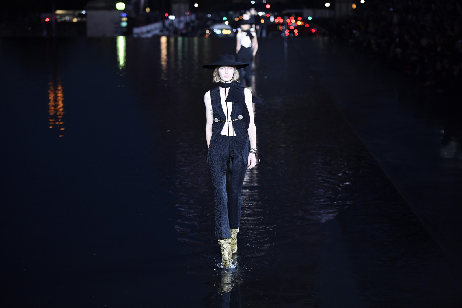 Saint Laurent 2019 İlkbahar/Yaz koleksiyonu