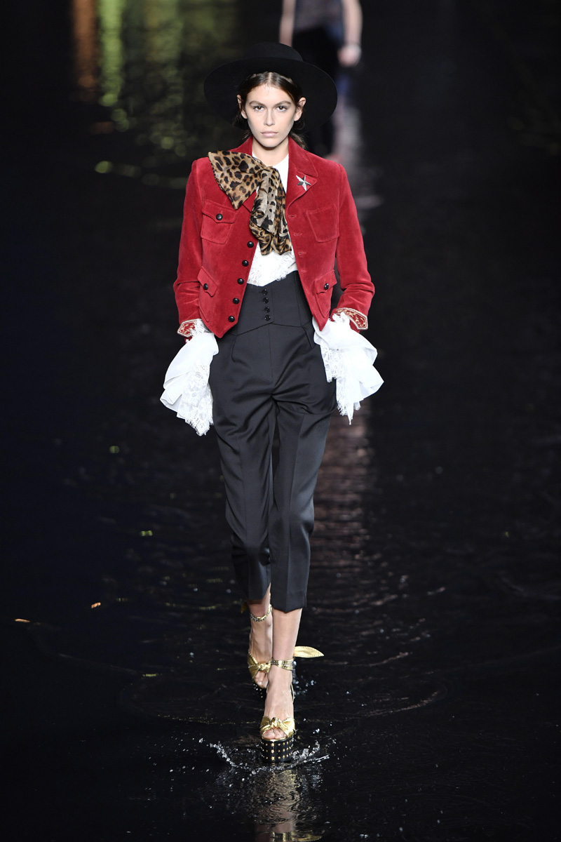 Saint Laurent 2019 İlkbahar/Yaz koleksiyonu