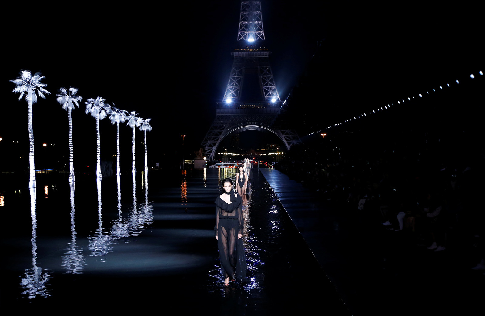 Saint Laurent 2019 İlkbahar/Yaz koleksiyonu