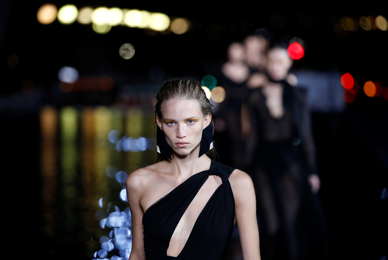 Saint Laurent 2019 İlkbahar/Yaz koleksiyonu