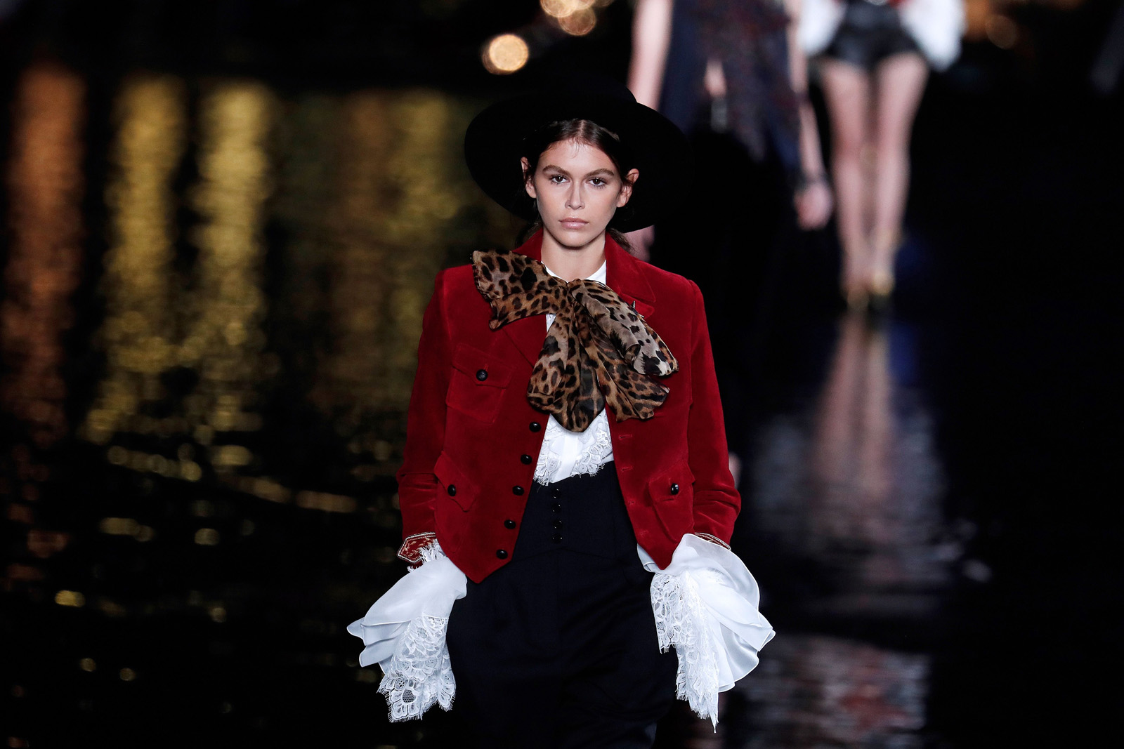 Saint Laurent 2019 İlkbahar/Yaz koleksiyonu