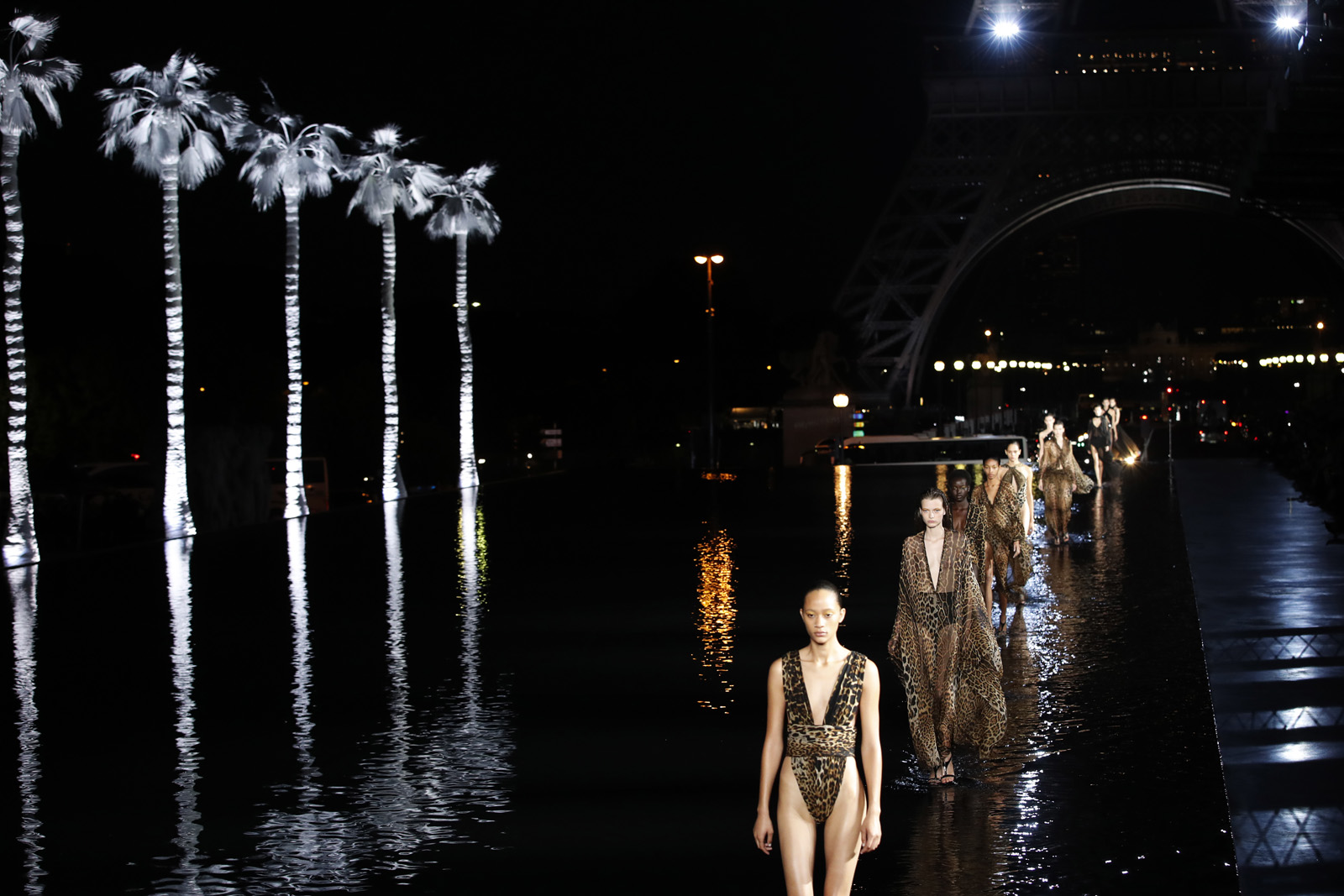 Saint Laurent 2019 İlkbahar/Yaz koleksiyonu