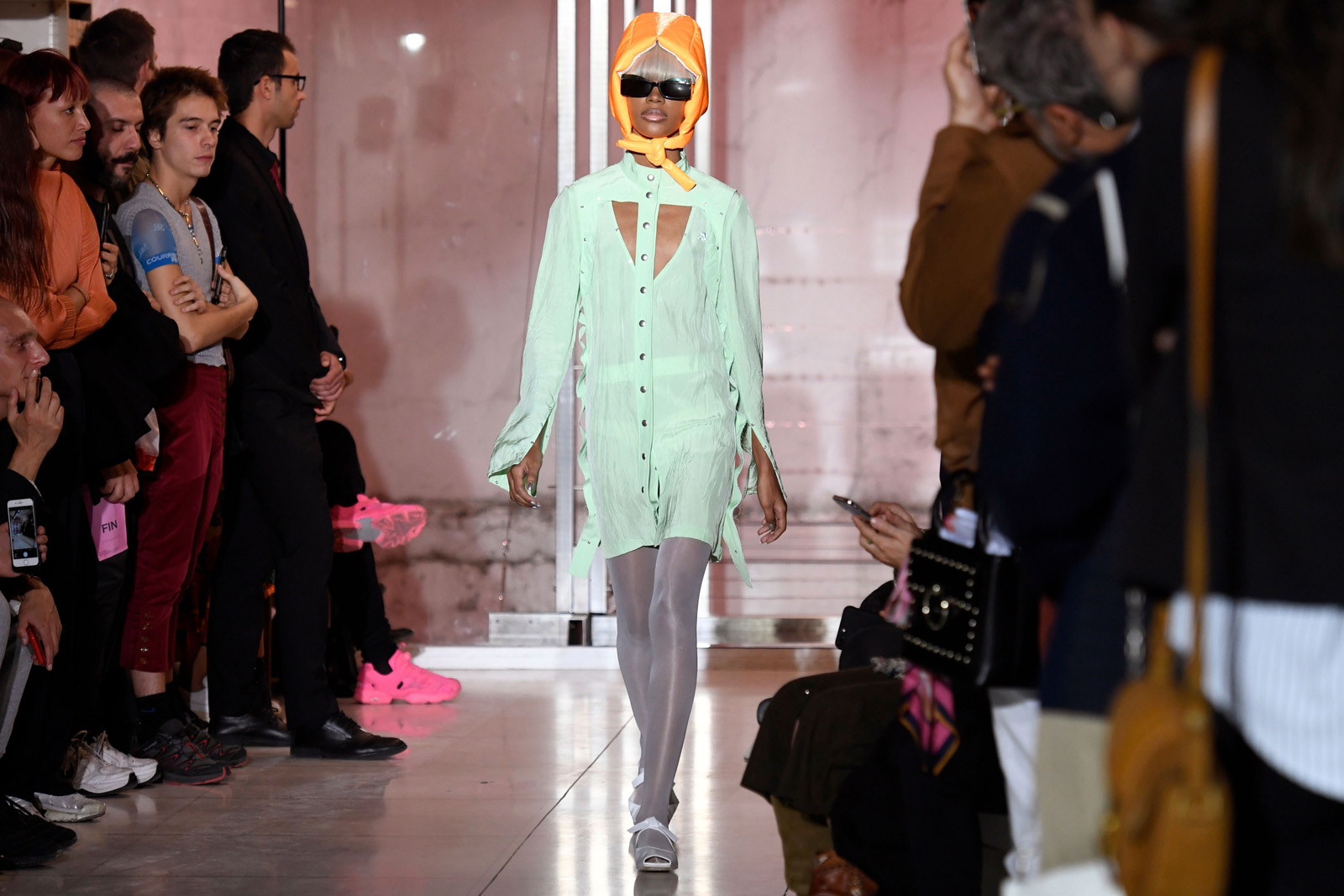 Courreges İlkbahar/Yaz 2019 koleksiyonu 