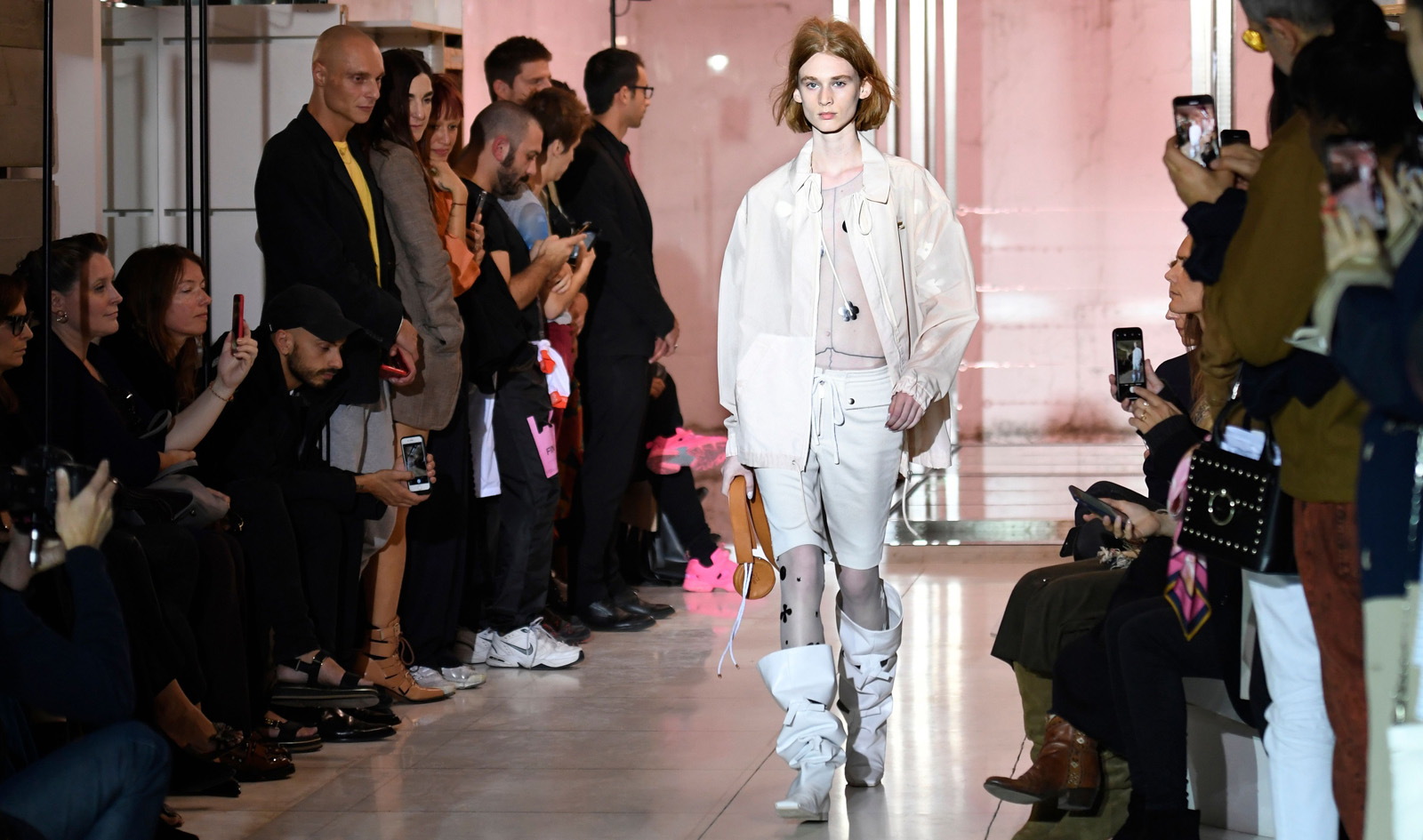 Courreges İlkbahar/Yaz 2019 koleksiyonu 