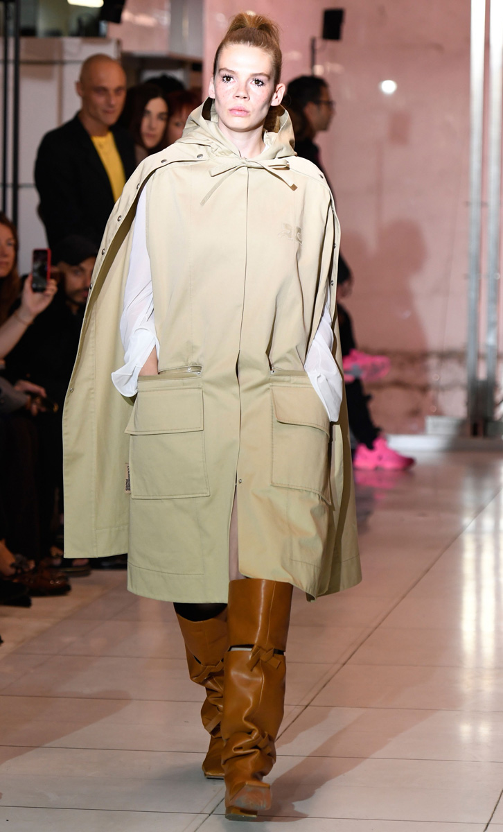 Courreges İlkbahar/Yaz 2019 koleksiyonu 