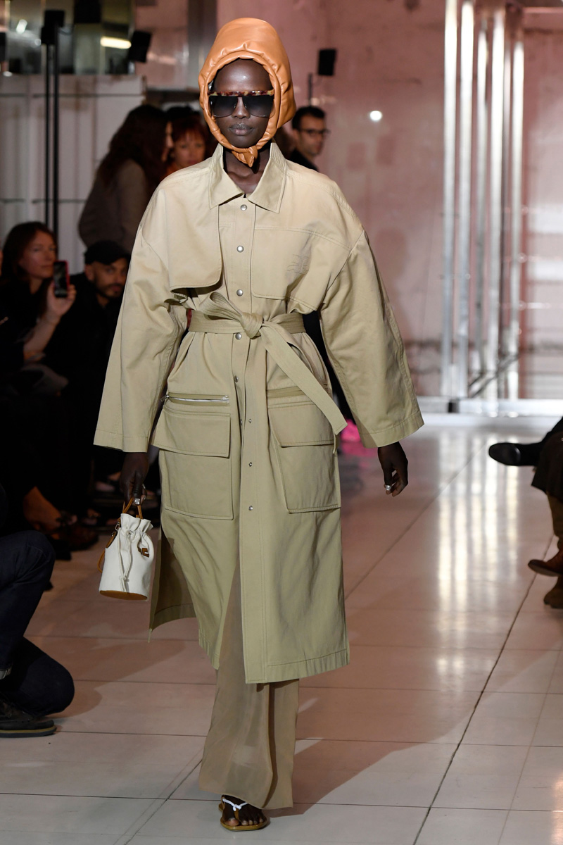 Courreges İlkbahar/Yaz 2019 koleksiyonu 