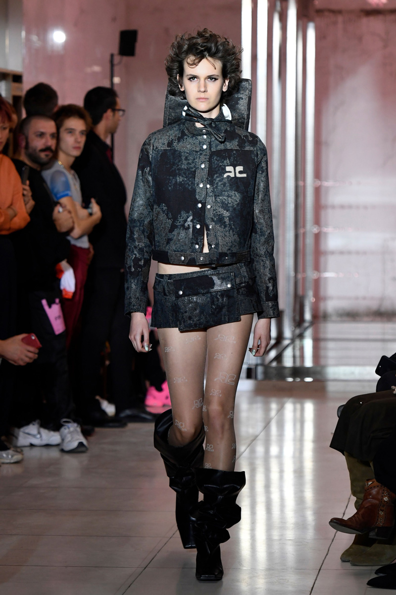 Courreges İlkbahar/Yaz 2019 koleksiyonu 