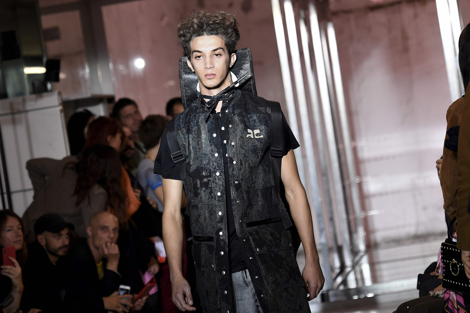 Courreges İlkbahar/Yaz 2019 koleksiyonu 