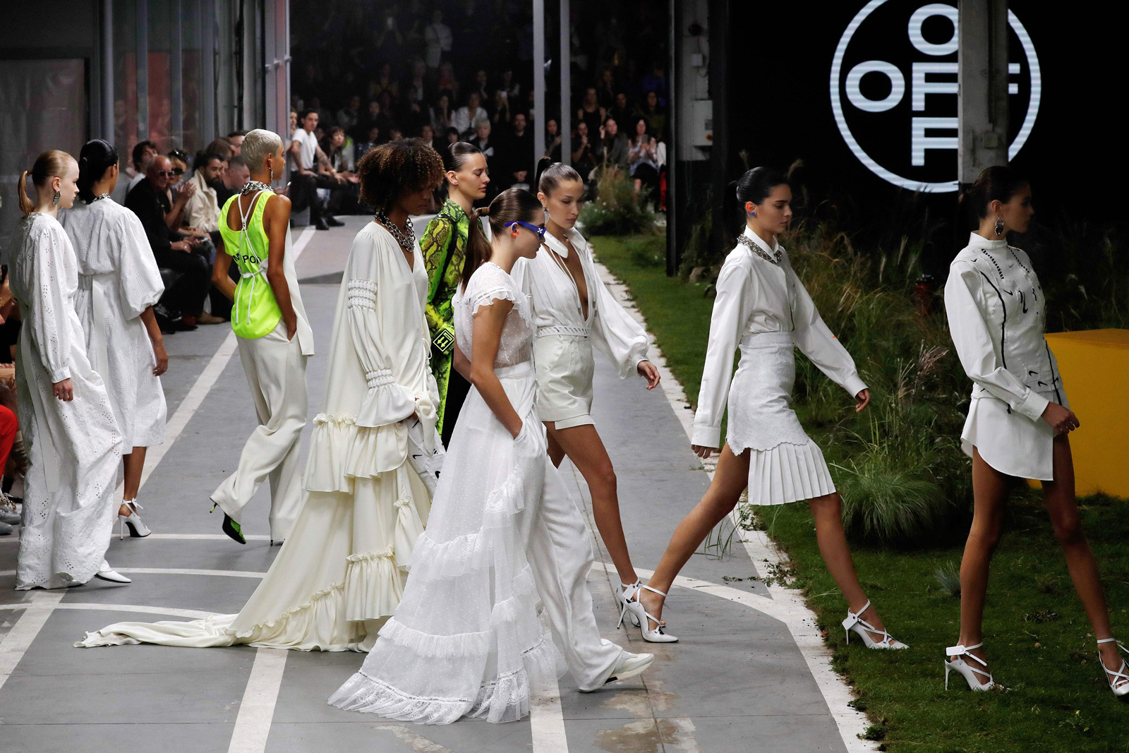 Off-White 2019 İlkbahar-Yaz koleksiyonu