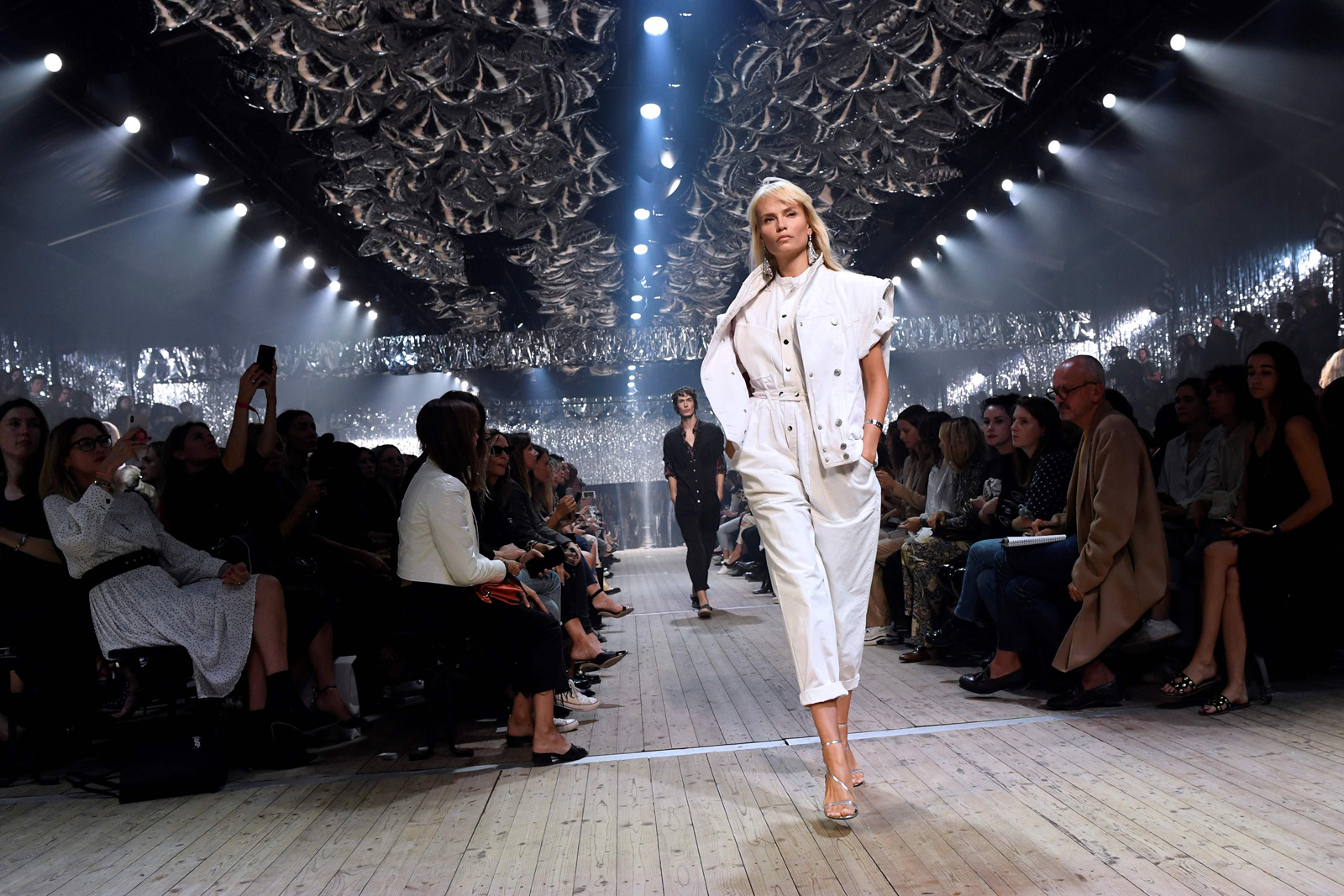 Isabel Marant 2019 İlkbahar/Yaz defilesi