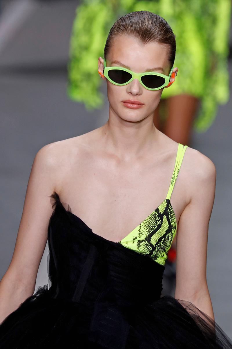 Off-White 2019 İlkbahar-Yaz koleksiyonu