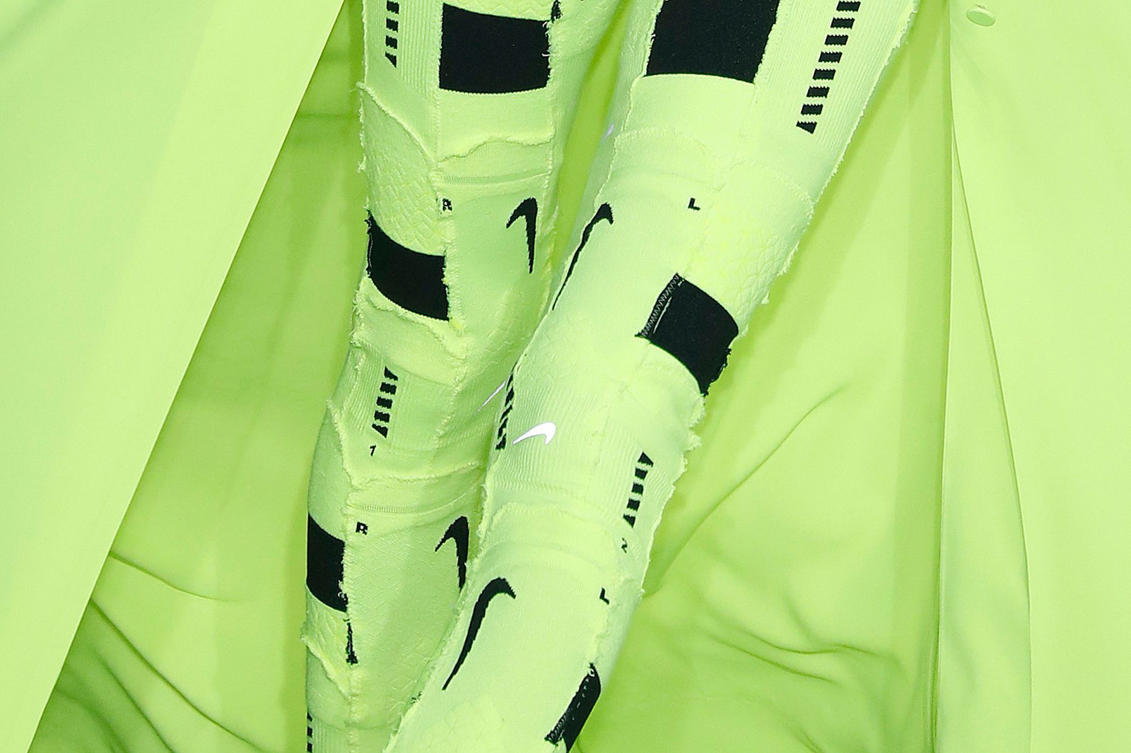 Off-White 2019 İlkbahar-Yaz koleksiyonu