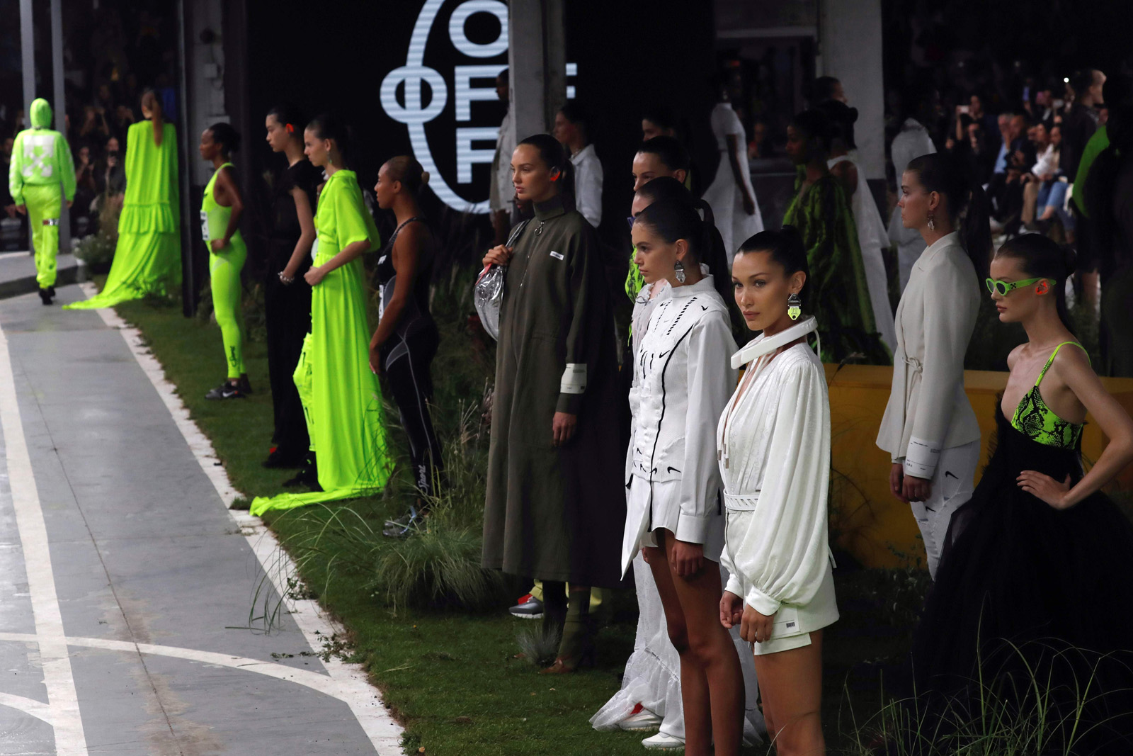 Off-White 2019 İlkbahar-Yaz koleksiyonu