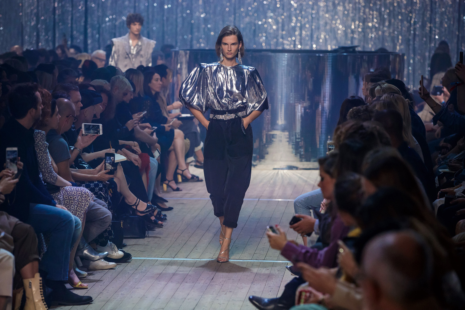 Isabel Marant 2019 İlkbahar/Yaz defilesi