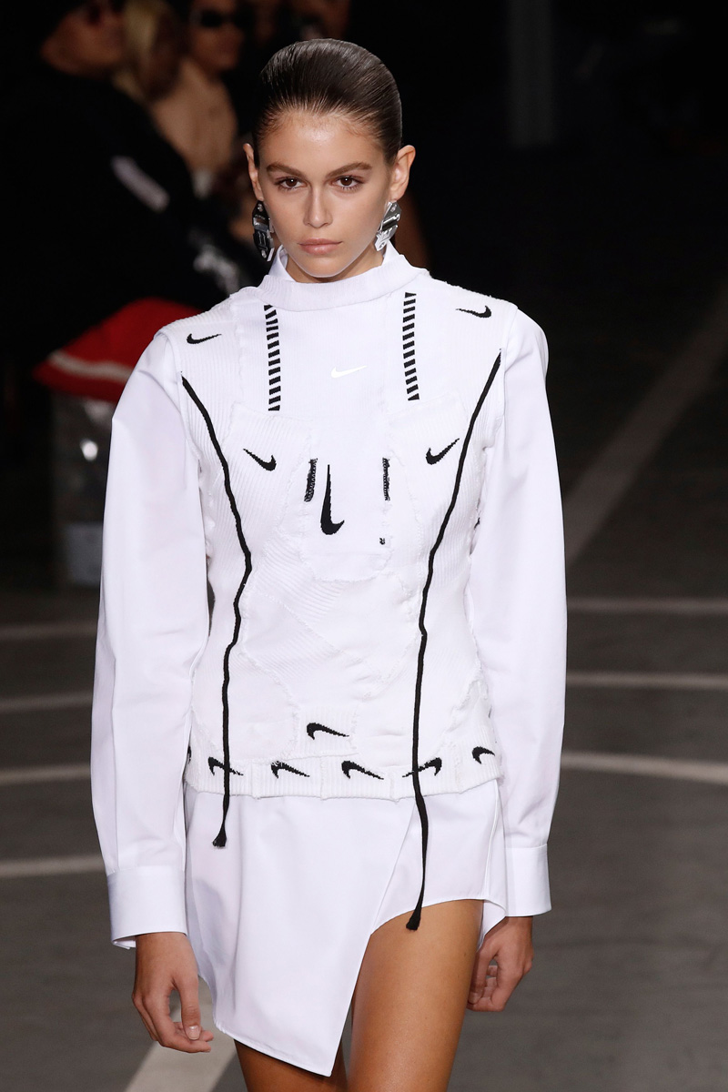 Off-White 2019 İlkbahar-Yaz koleksiyonu