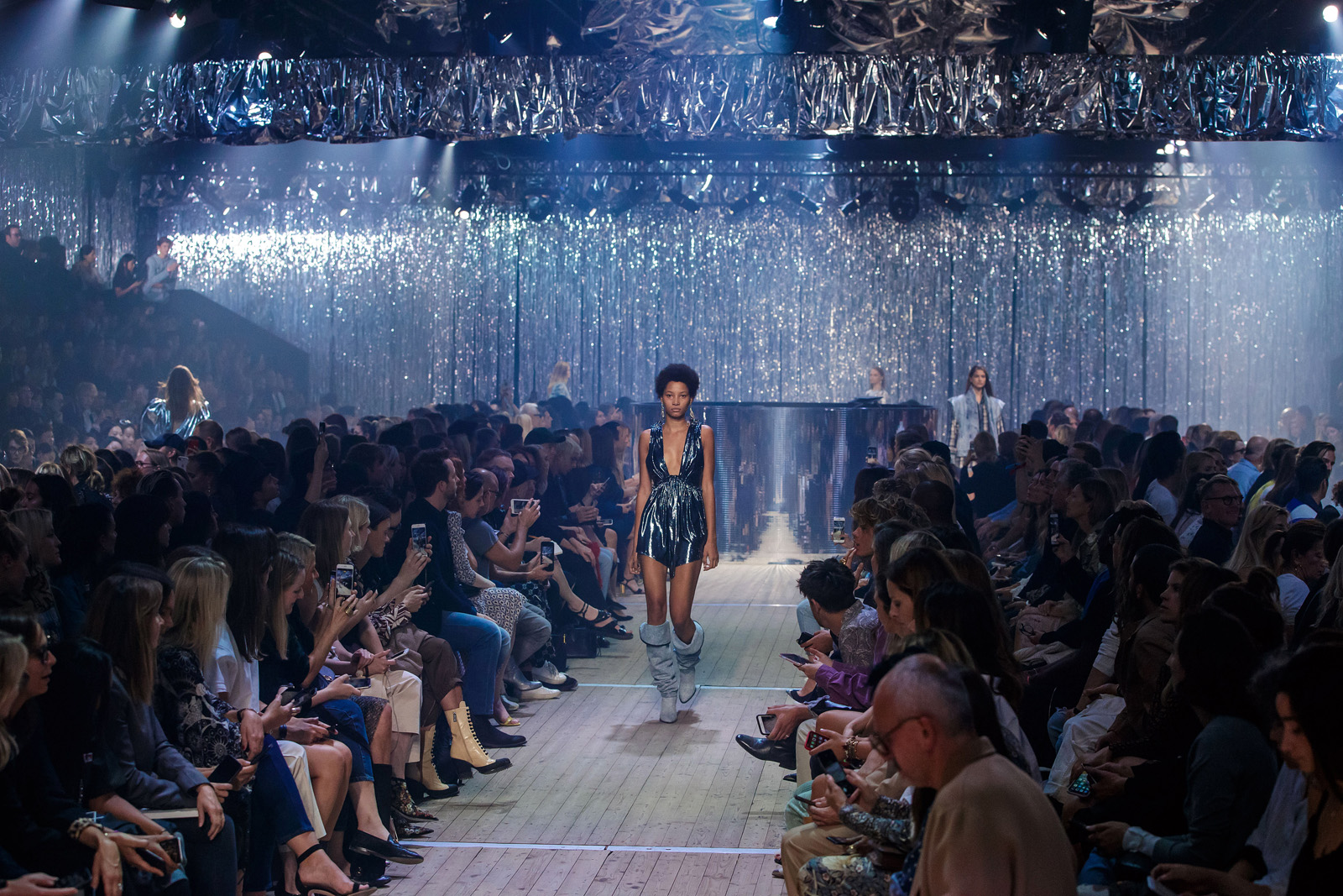 Isabel Marant 2019 İlkbahar/Yaz defilesi