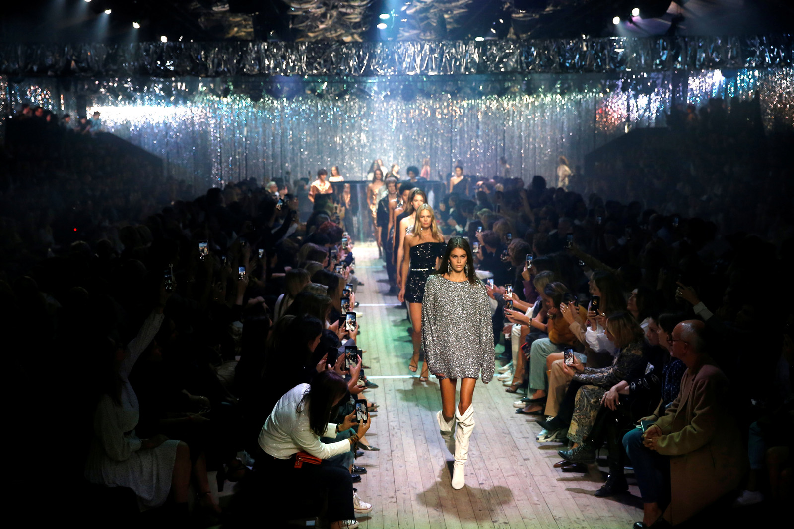 Isabel Marant 2019 İlkbahar/Yaz defilesi