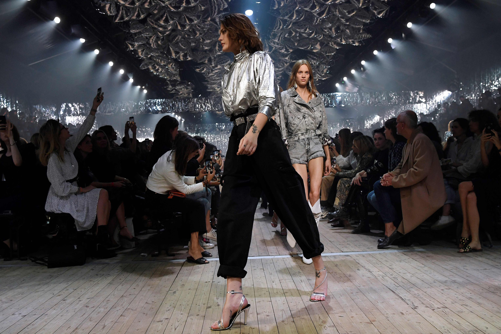 Isabel Marant 2019 İlkbahar/Yaz defilesi