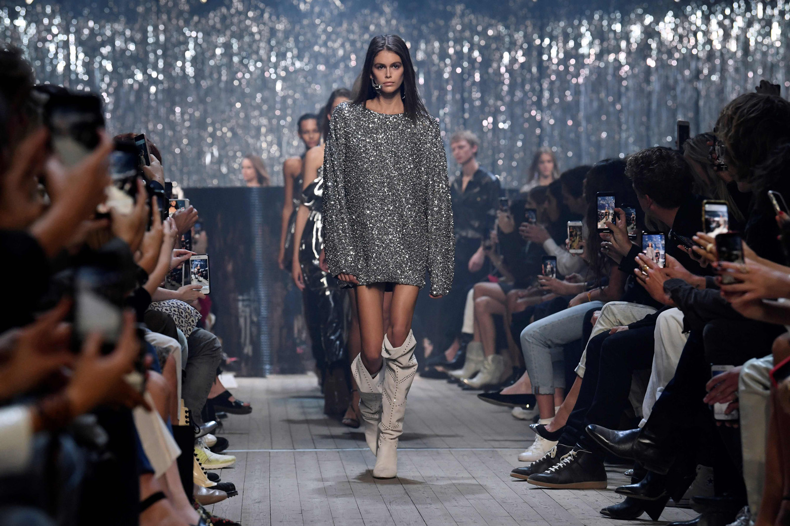 Isabel Marant 2019 İlkbahar/Yaz defilesi