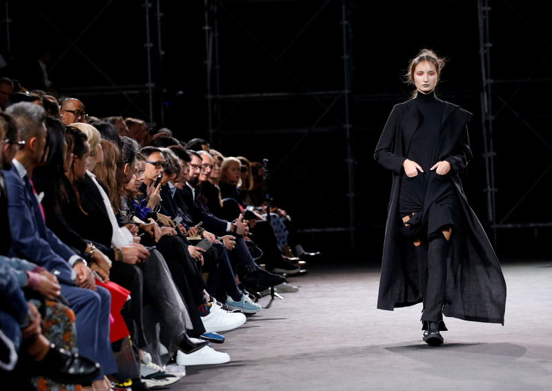 Yohji Yamamoto 2019 İlkbahar/Yaz koleksiyonu