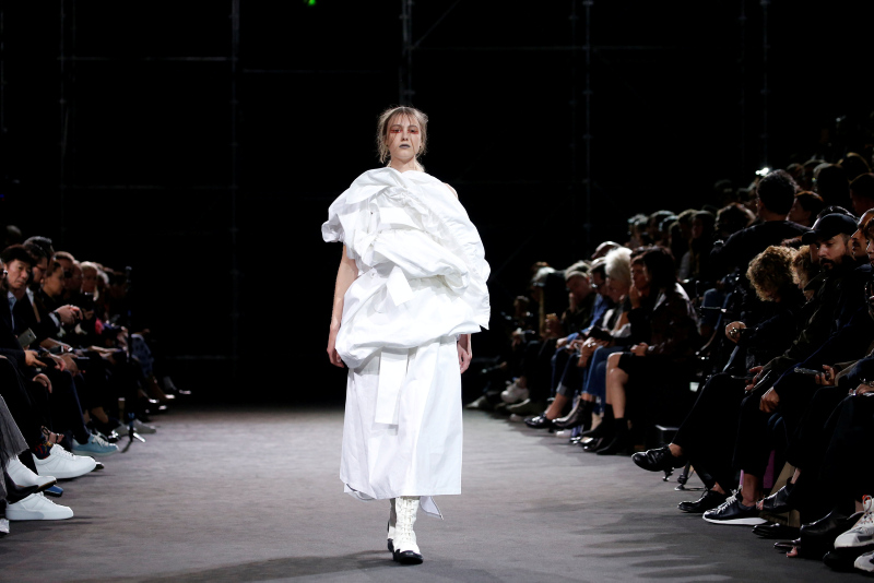 Yohji Yamamoto 2019 İlkbahar/Yaz koleksiyonu