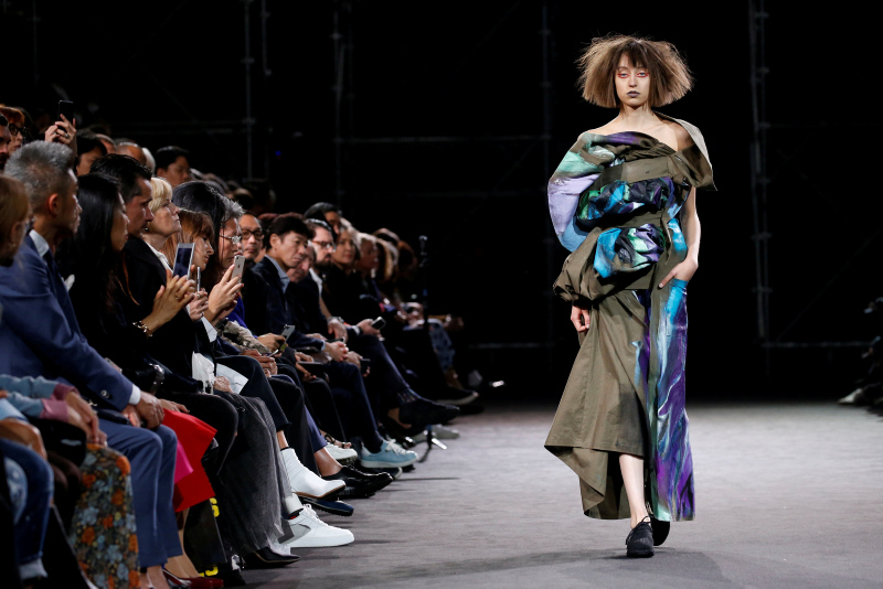 Yohji Yamamoto 2019 İlkbahar/Yaz koleksiyonu
