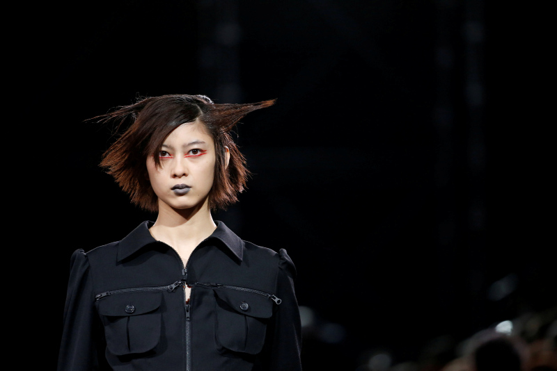 Yohji Yamamoto 2019 İlkbahar/Yaz koleksiyonu