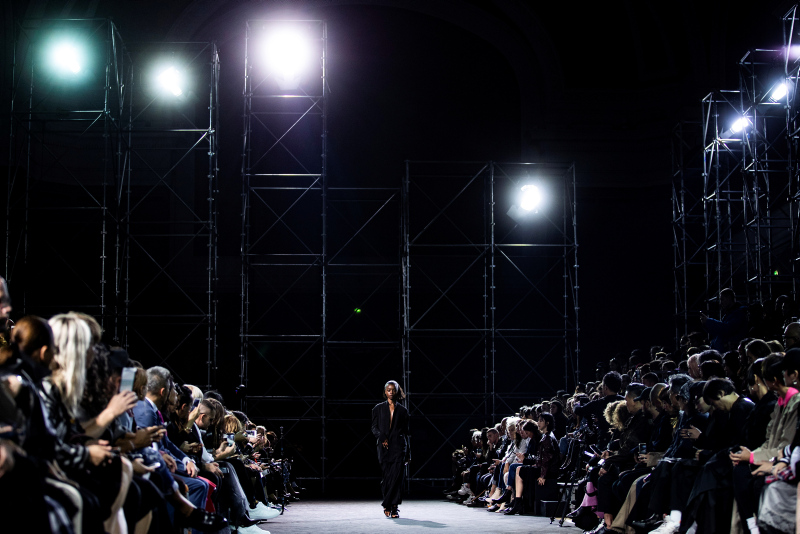 Yohji Yamamoto 2019 İlkbahar/Yaz koleksiyonu